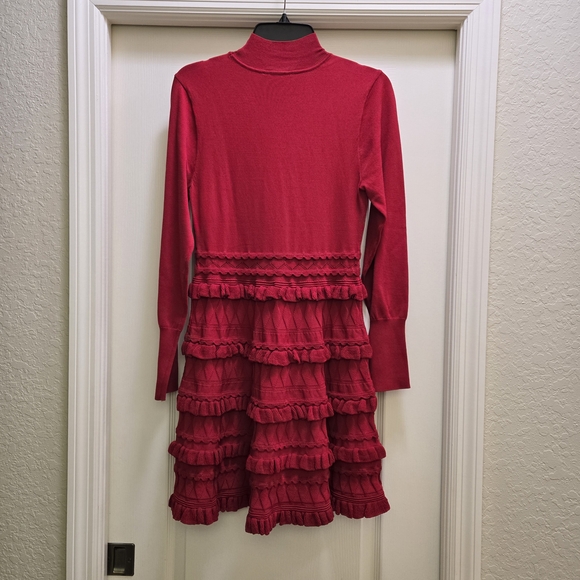 Muse By Marchesa Elegant Red Ruffled Dress - Picture 2 of 12